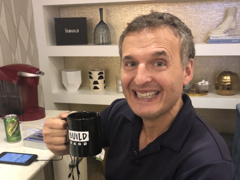 E15: Phil Rosenthal, Creator of the CBS sitcom “Everybody Loves Raymond” & Host of Netflix’s “Somebody Feed Phil”